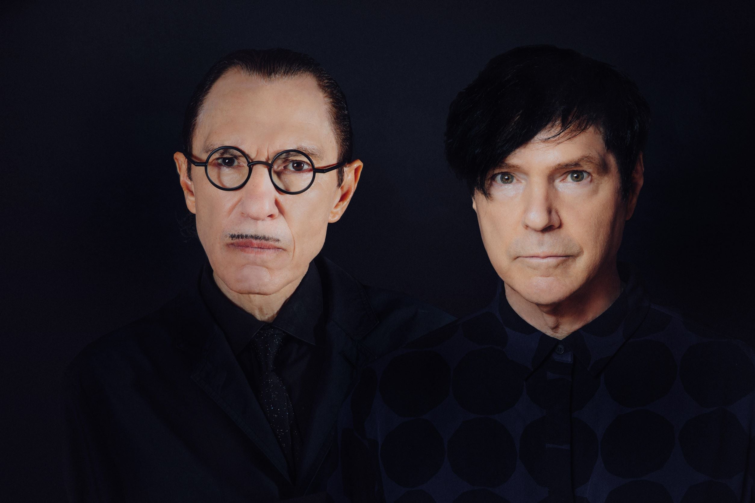 Ron y Russell Mael integran el dúo Sparks, creadores de la obra musical que inspiró la película "Annette". 
