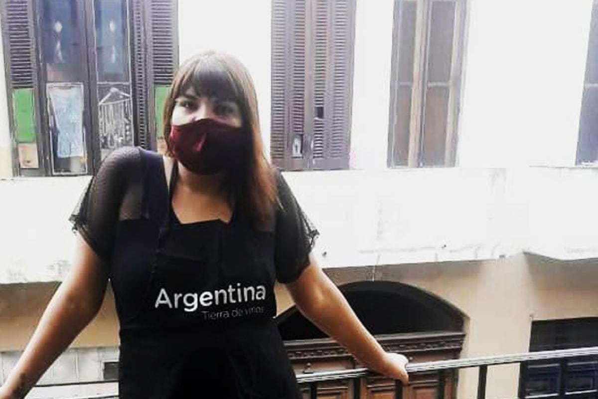 "Tenemos que soportar que otrxs, desde la comodidad de sus privilegios, quieran definir cómo tenemos que llevar adelante nuestra propia vida" dice Georgina Orellano en el prólogo de Ni víctimas ni criminales: trabajadoras sexuales