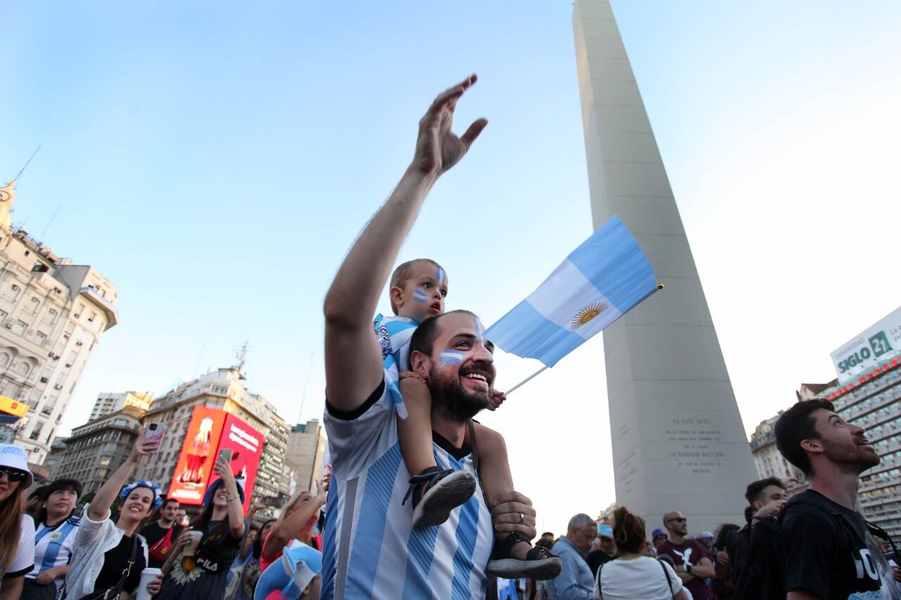 Festejos en el Obelisco. Imagen: NA.