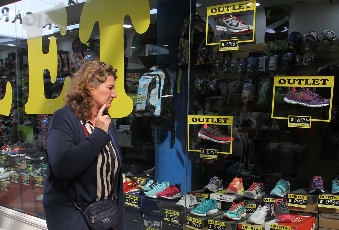 El Gobierno presiona para fijar en 15 por ciento las paritarias de este año.