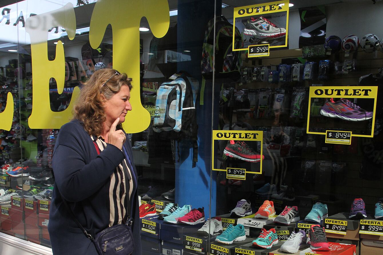 El Gobierno presiona para fijar en 15 por ciento las paritarias de este año.