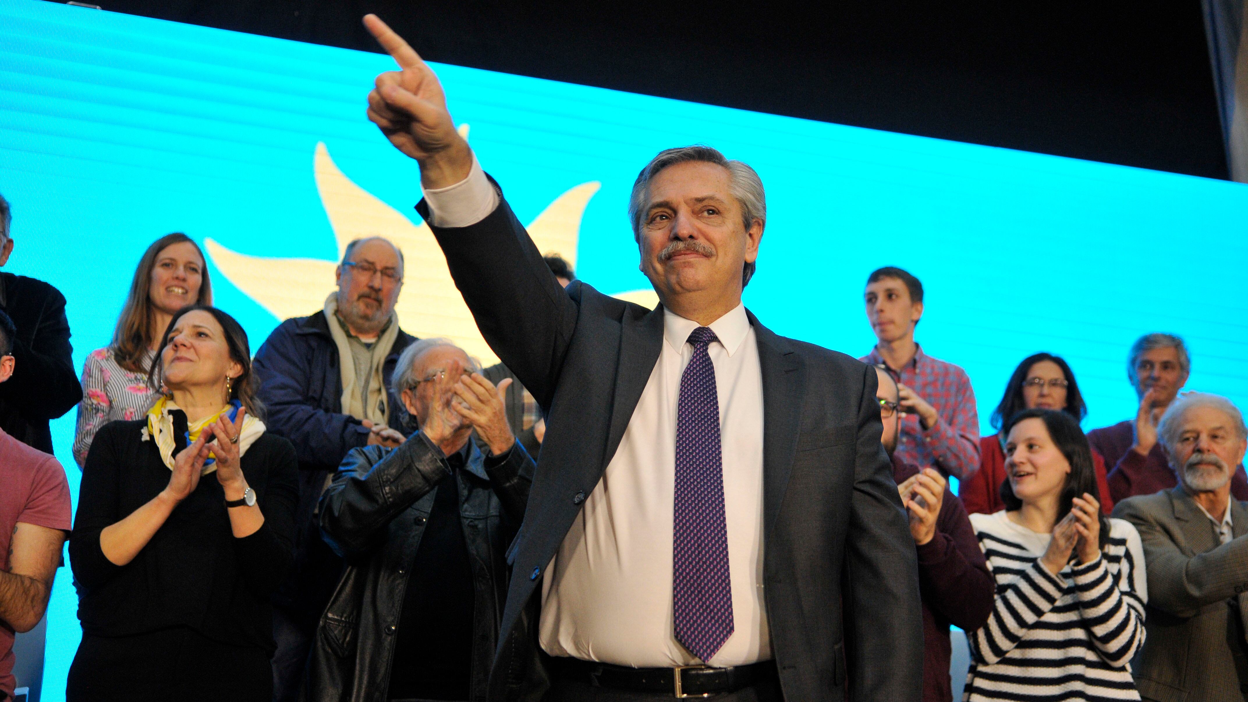 Alberto Fernández encabezó el acto en el Aula Magna de la Ciudad Univeristaria.