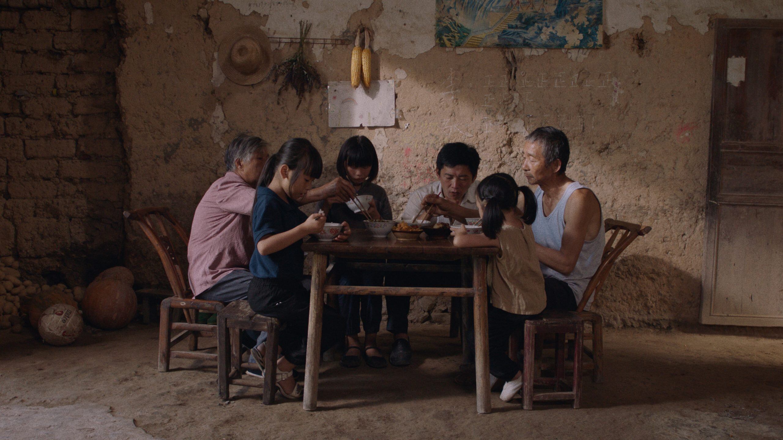 Li Dongmei trabaja bajo los designios del "tableau vivant" reinventado.