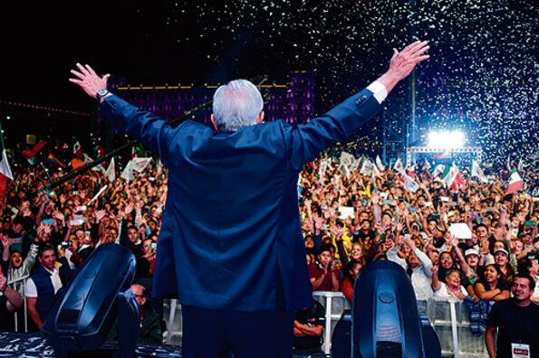 La investidura de Andrés Manuel López Obrador, despojada de viejos rituales de la política mexicana.