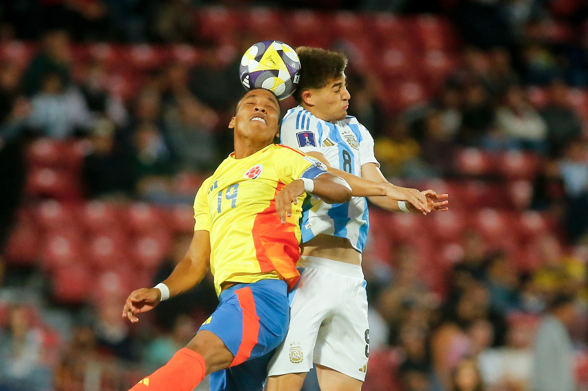 Valentín Acuña se destacó en el juvenil de Argentina.