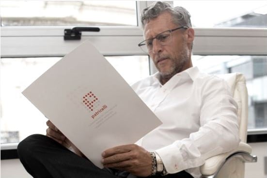 Roberto Patricelli, de 57 años, manejaba la camioneta que provovó el choque fatal en Palermo. Foto: Estudio Patricelli.