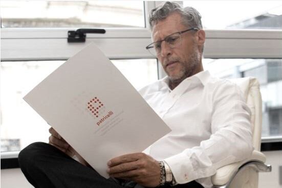 Roberto Patricelli, de 57 años, manejaba la camioneta que provovó el choque fatal en Palermo. Foto: Estudio Patricelli.