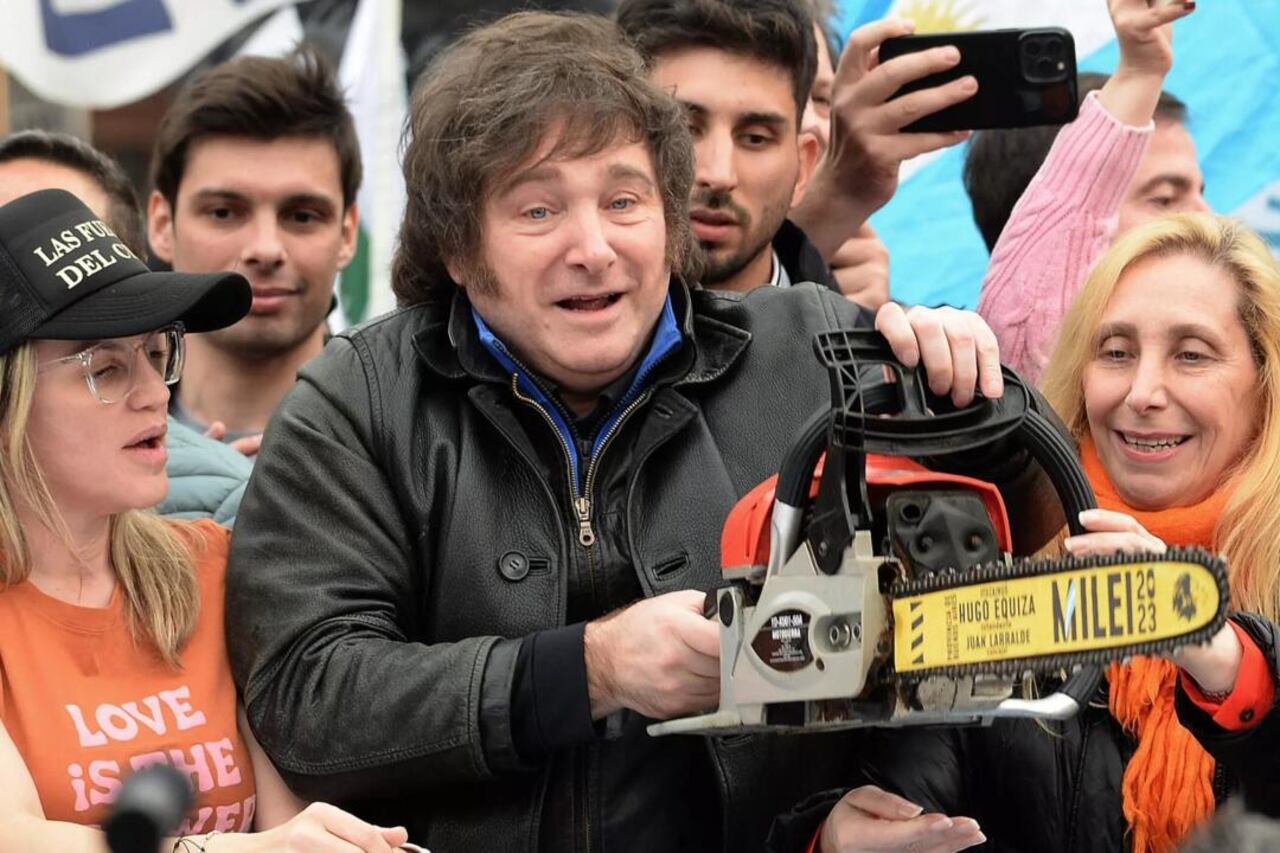 La motosierra de Milei contra el salario.