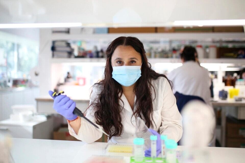 La dirigente del proyecto ArVac e investigadora del Conicet, Juliana Cassataro. Foto: Conicet.