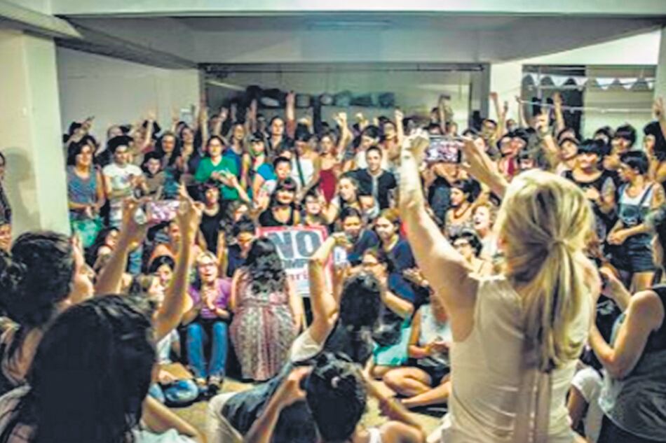 En Buenos Aires, en multitudinarias asambleas se consensuaron el documento a leer y la conformación de la marcha.