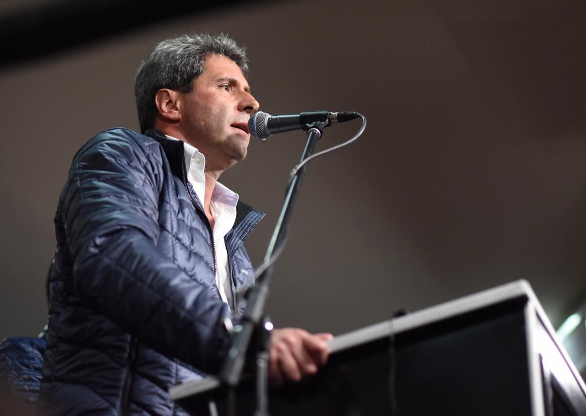 Uñac anunció una nueva fase del aislamiento social obligatorio que comenzó en marzo cuando fue declarada la pandemia de coronavirus.