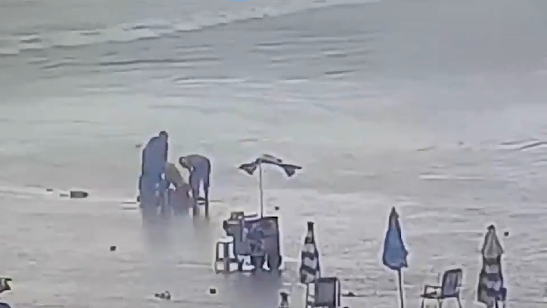 Una mujer falleció tras caerle un rayo en Brasil. Foto: captura de video