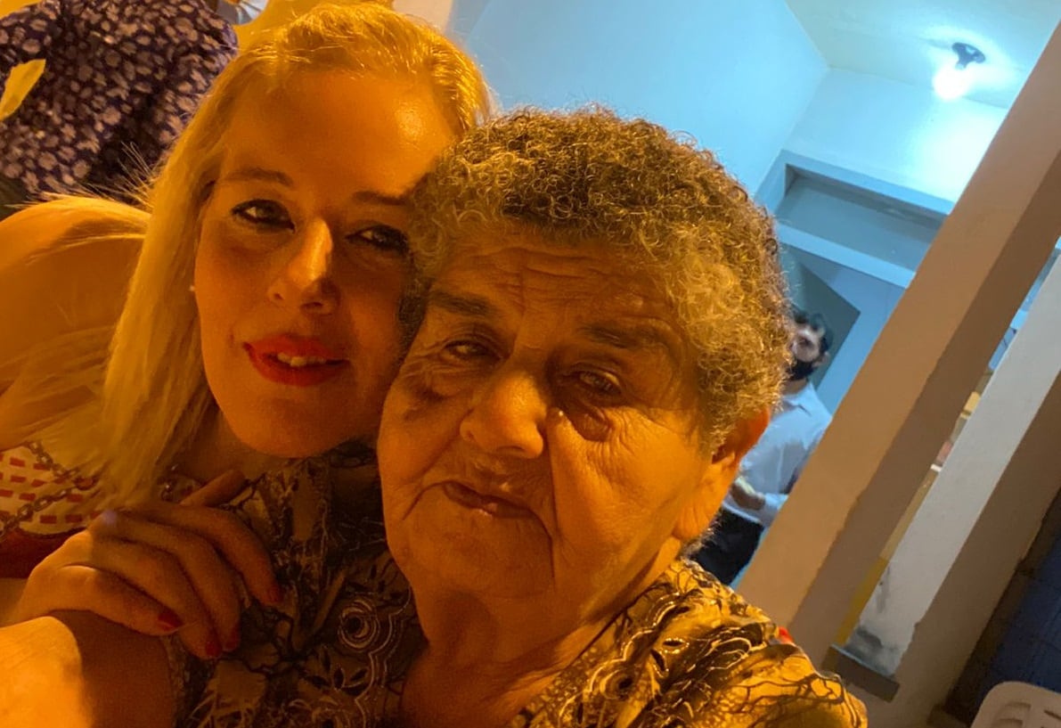 Sofía y su abuela Ramona.