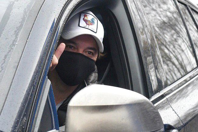 Marcelo Gallardo, DT de River, el primero en llegar al centro médico Rossi.