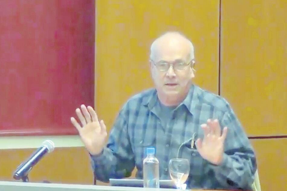 Carlos Rodríguez, ex viceministro de Economía de Carlos Menem, propone devaluar y dolarizar.