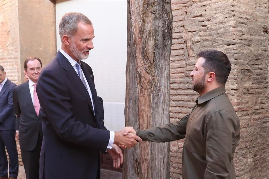 Volodomir Zelenski y el rey de España en La Alhambra.