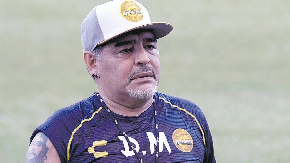 Maradona no renovó contrato en México para dedicarse a su salud.
