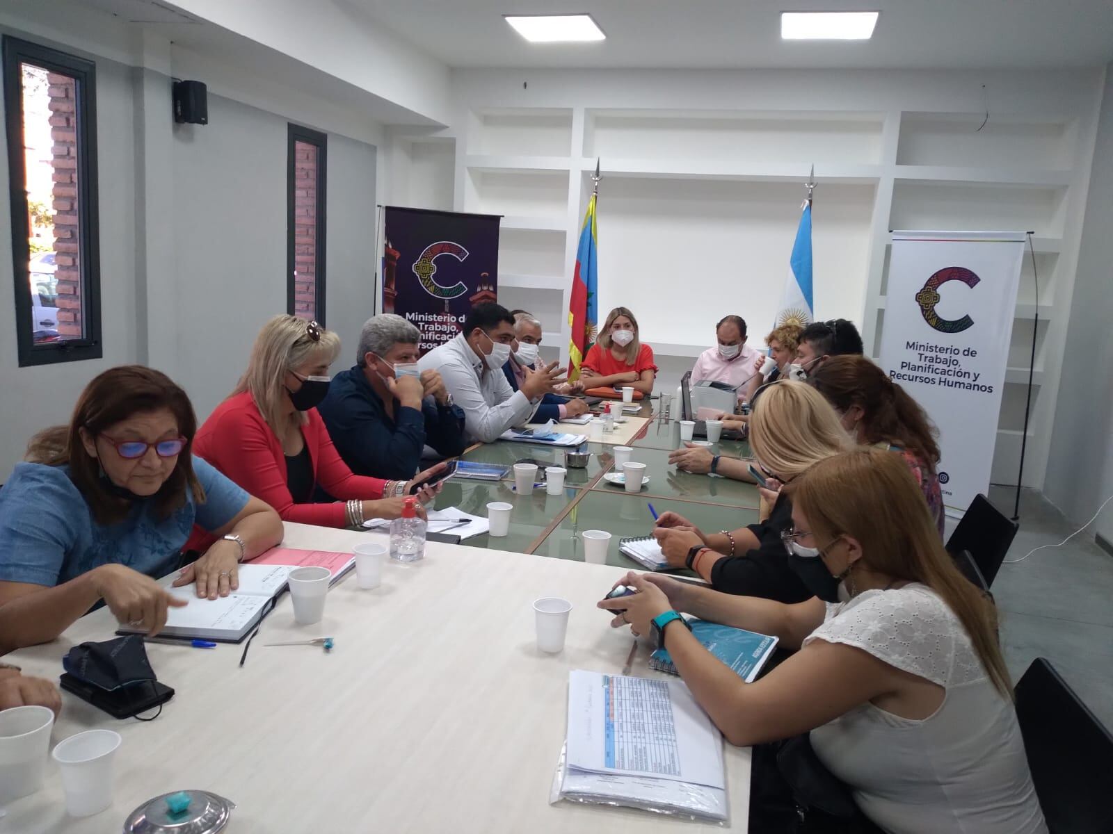 Los gremios reunidos.