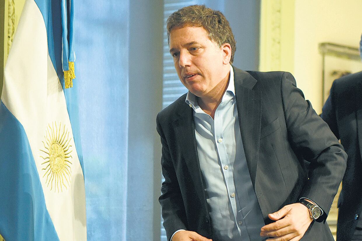 Nicolás Dujovne, ministro de Hacienda, promueve la jubilación privada.
