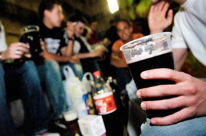 La franja de entre 15 y 19 años consume más alcohol por año que la misma edad en Estados Unidos.