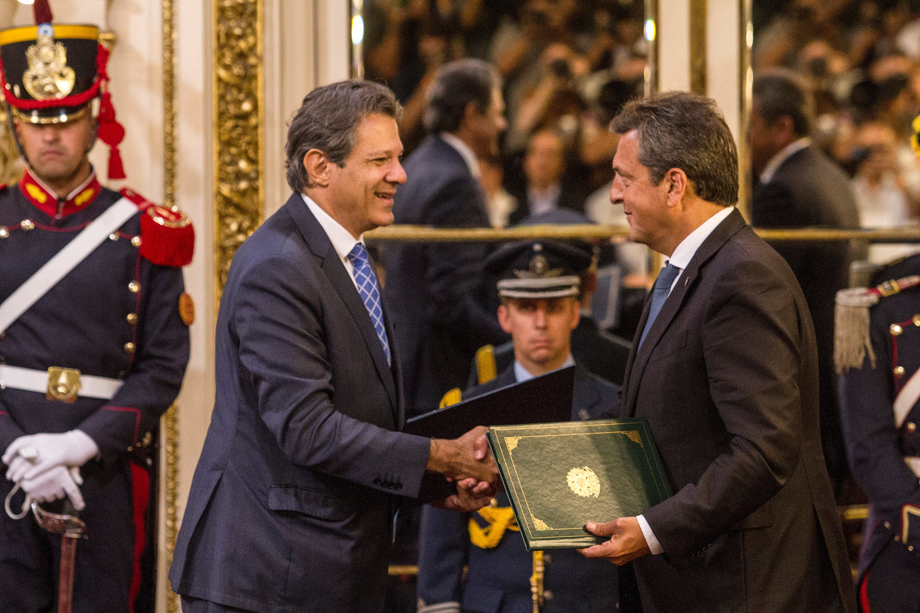 Massa y su par brasileño, Fernando Haddad