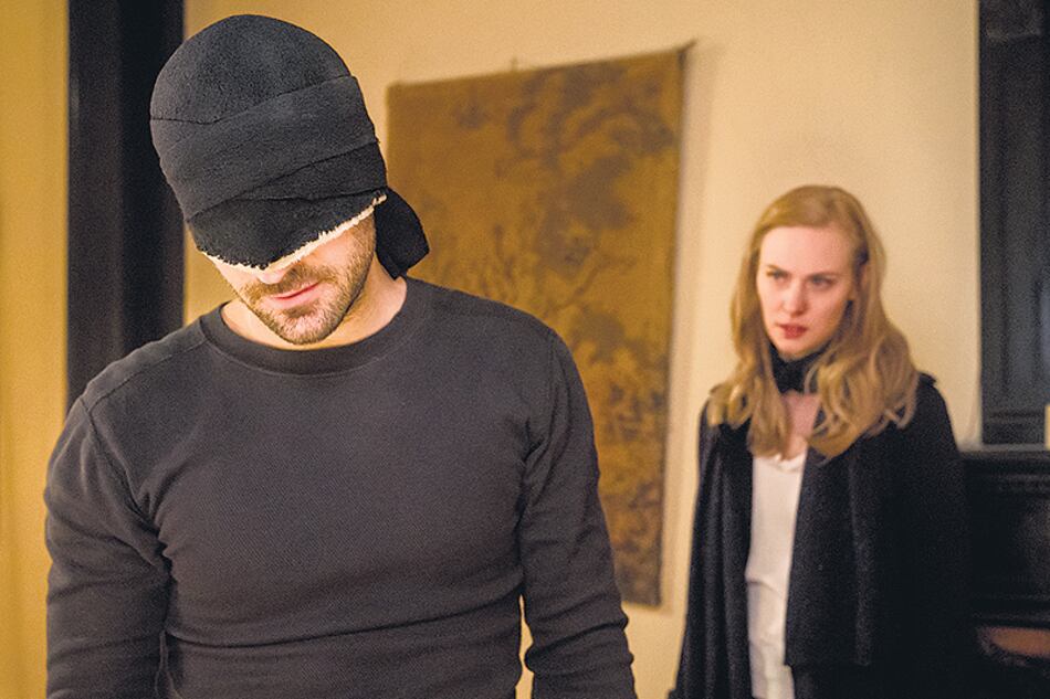 El personaje de Matt Murdock/ Daredevil se debate entre la violencia y la religión.