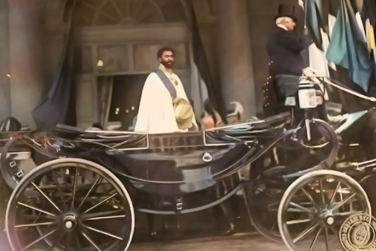Haile Selassie Primero. Imagen: Archivo General de la Nación. Color: gentileza Marcos Pérez Rabasa