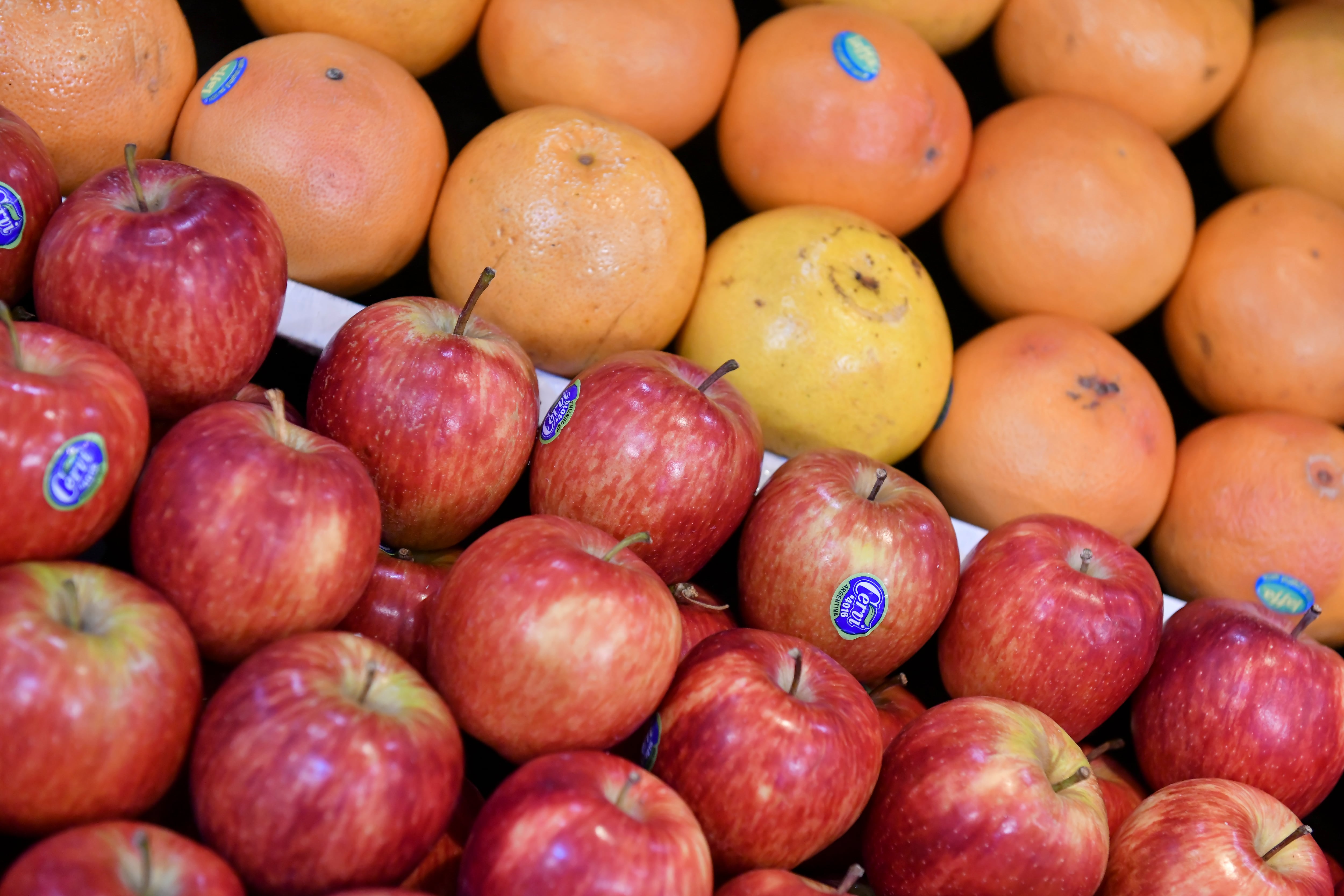 En junio, el consumidor pagó 3,7 veces más de lo que cobró el productor por los agroalimentos. Foto: NA