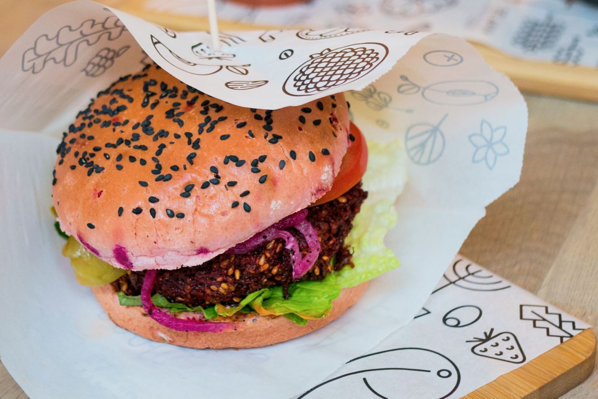 Francia prohibirá que se nombre a la comida de origen vegetal con referencias de productos cárnicos. Foto: Pexels