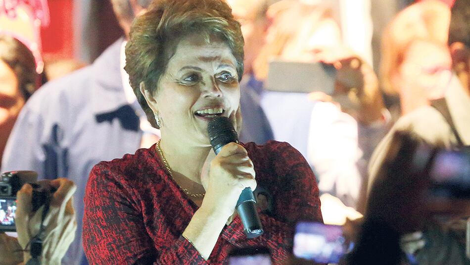 La curva de popularidad de la candidata Dilma ha crecido de forma sostenida en los últimos meses.