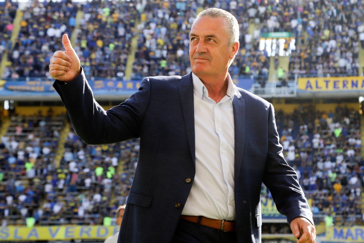 La oportunidad de pelear por un lugar en el Mundial le llegó a Alfaro a los 58 años.