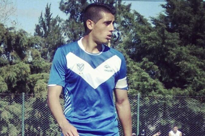 Miguel Brizuela fue separado del plantel de Vélez tras conocerse la denuncia.