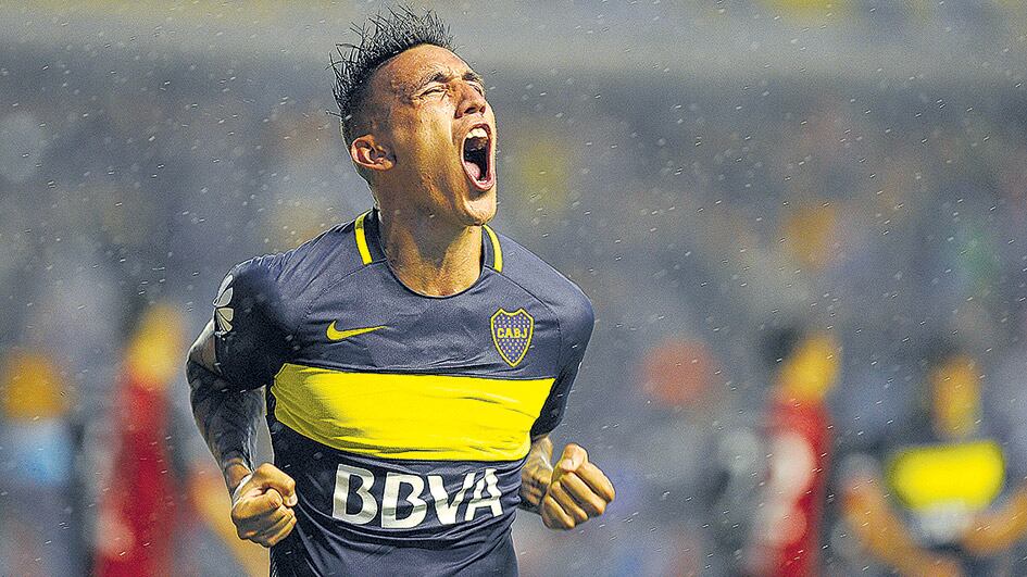 Centurión estuvo cerca de firmar para Genoa pero volvió a elegir a Boca.