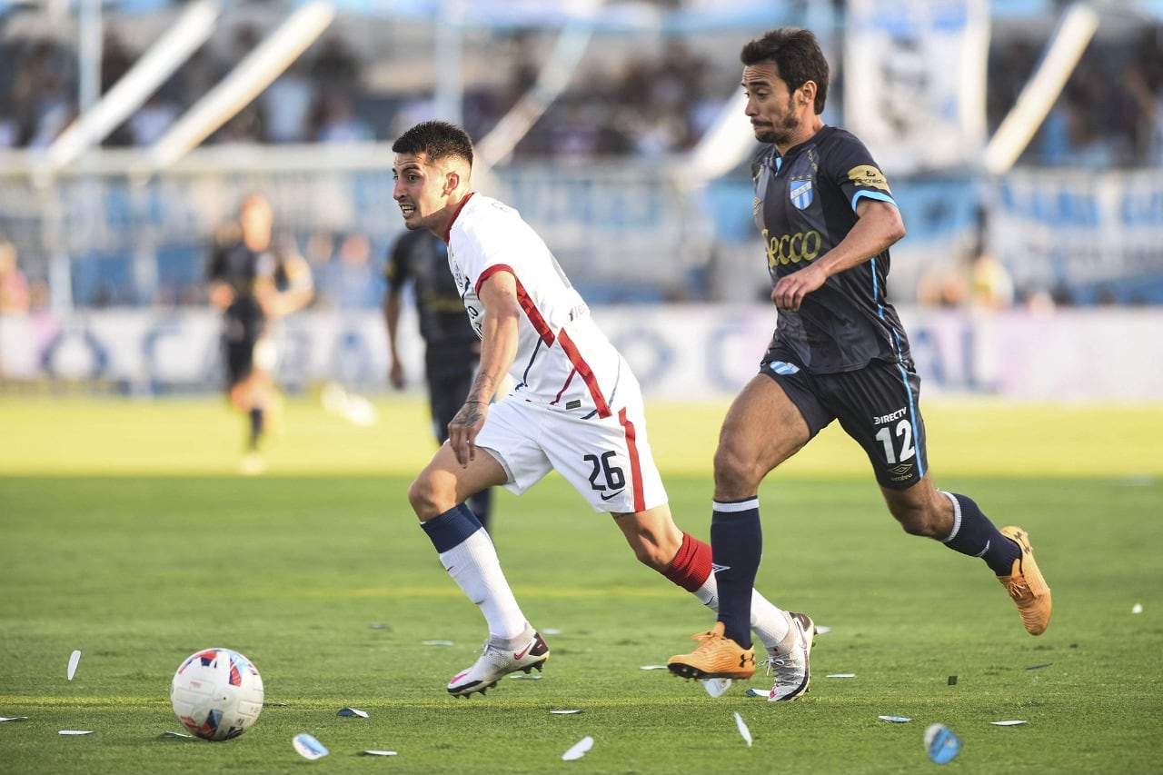 No hubo goles en un pobre partido en Tucumán