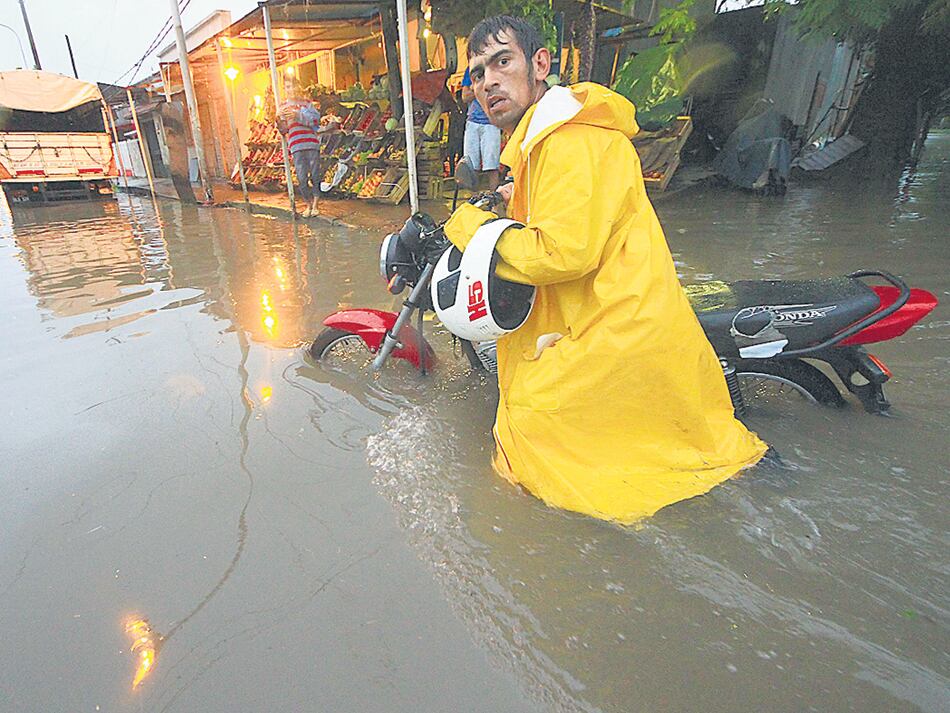 La capital de Corrientes fue una de las zonas más castigadas por las nuevas tormentas.