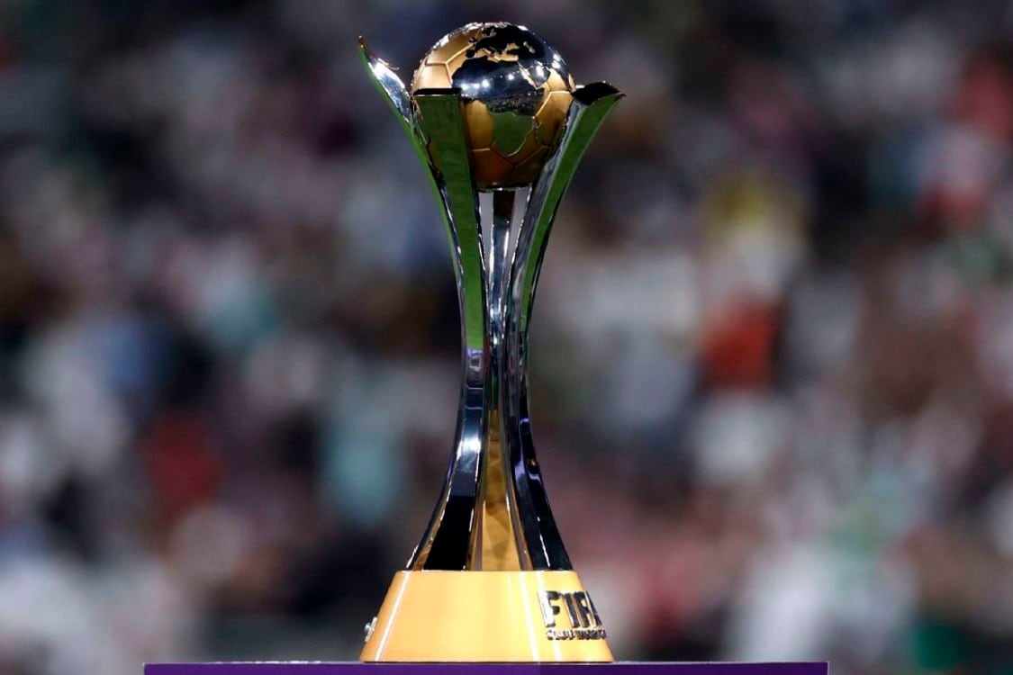 El ganador levantará este trofeo junto a 100 millones de euros.