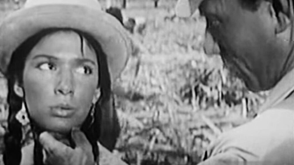 Graciela Borges de coya en la película Zafra (1959)