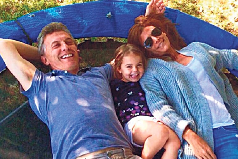Macri junto a su esposa Juliana Awada y su hija Antonia, en uno de los habituales descansos.