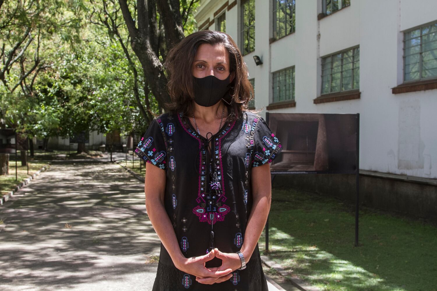 "Me interesa la unión entre cultura y derechos humanos, entre arte y memoria", dice Lola Berthet. 