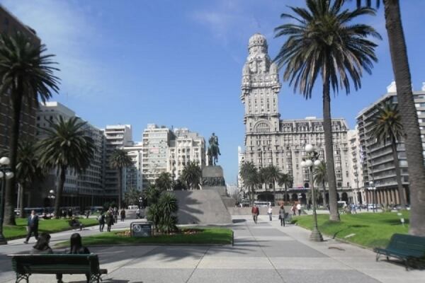 El centro de Montevideo el temblor también se sintió.