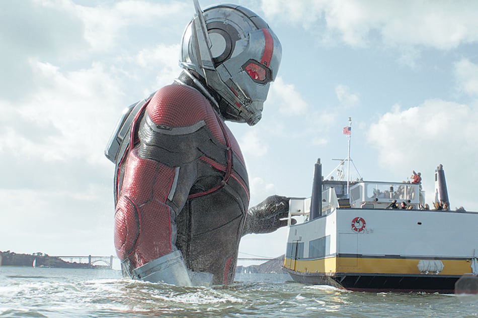 La película nunca se contagia del gigantismo del que a veces hace gala su protagonista.