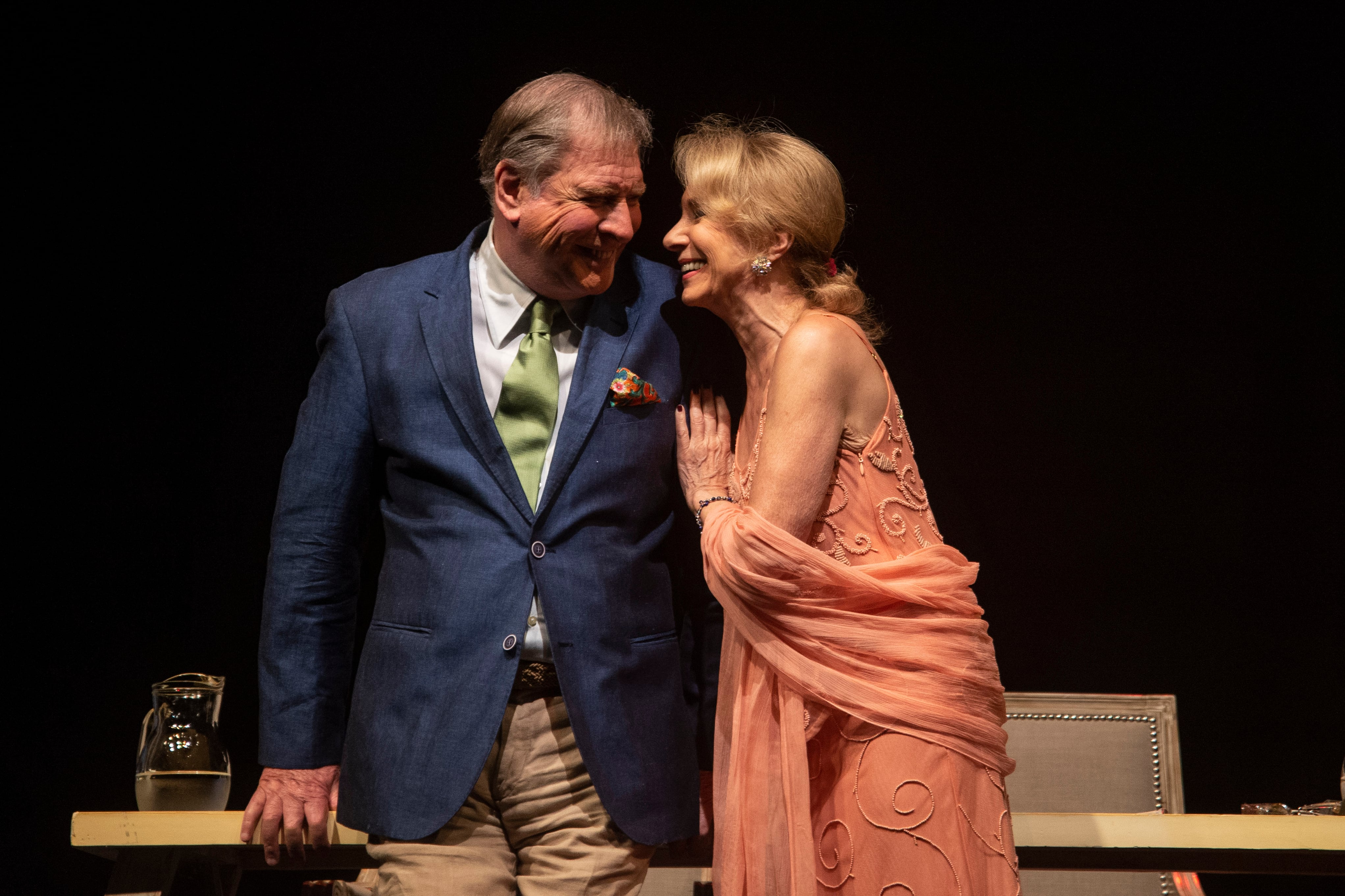 "Es una historia de amor, encuentros y desencuentros, como ocurre en la vida".