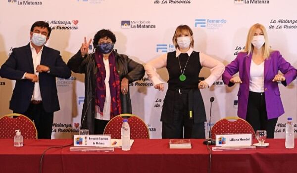 Fernando Espinoza, Dora Barrancos, Liliana Hendel y Verónica Magario.