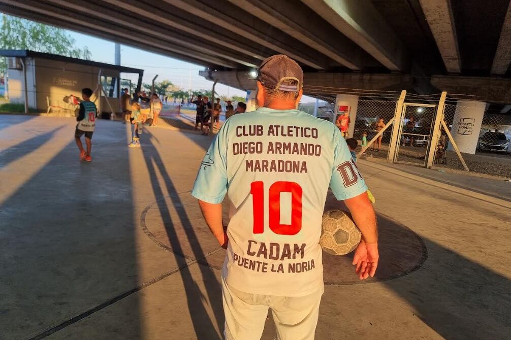 Los vecinos de Villa Fiorito fundaron el Club Atlético Diego Armando Maradona.