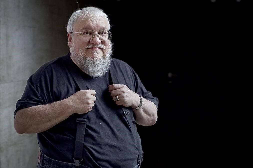 Martin aún trabaja en el sexto libro de "Canción de hielo y fuego".