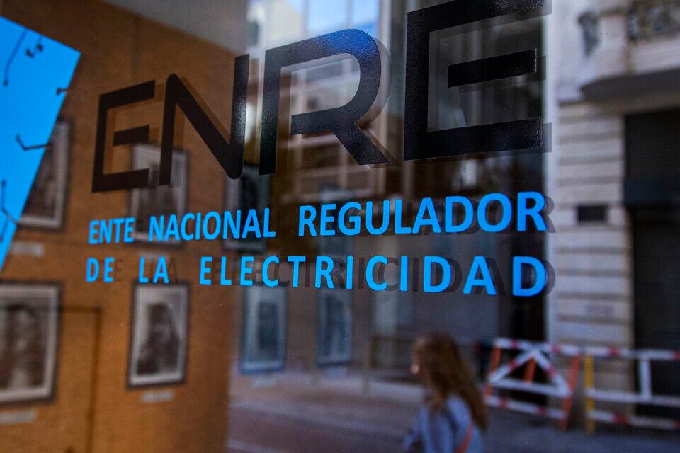 El Gobierno fusionó el ENRE con el Enargas.