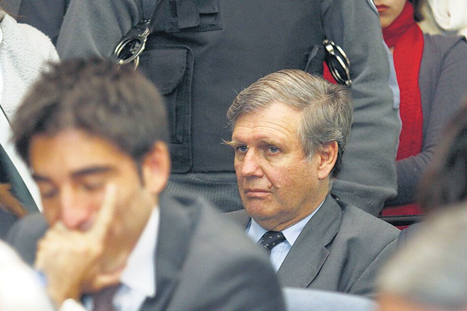 Alfredo Astiz, El Angel Rubio, icono de la cobardía tras infiltrarse entre las Madres de Plaza de Mayo.