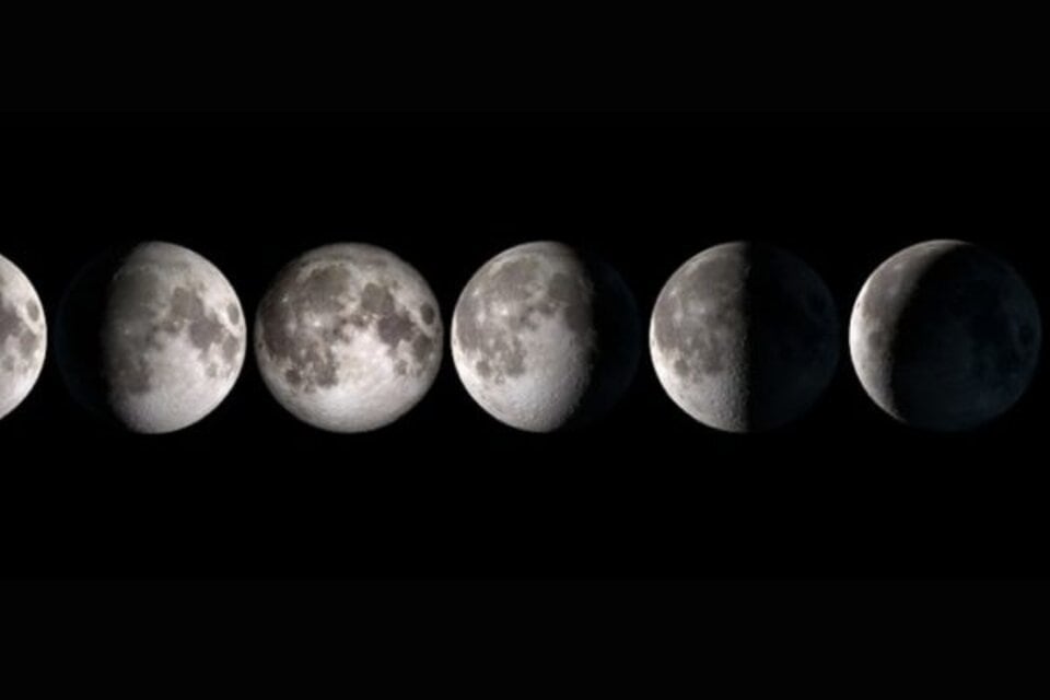 Calendario lunar de agosto 2022.