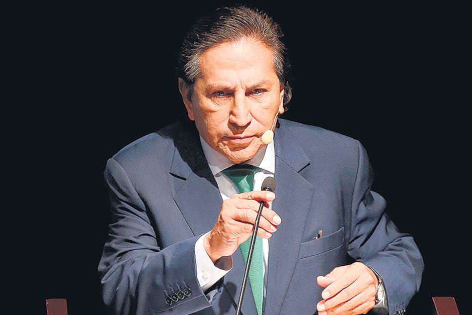 Acusado de tráfico de influencias y lavado, Toledo se deja ver en EE.UU.