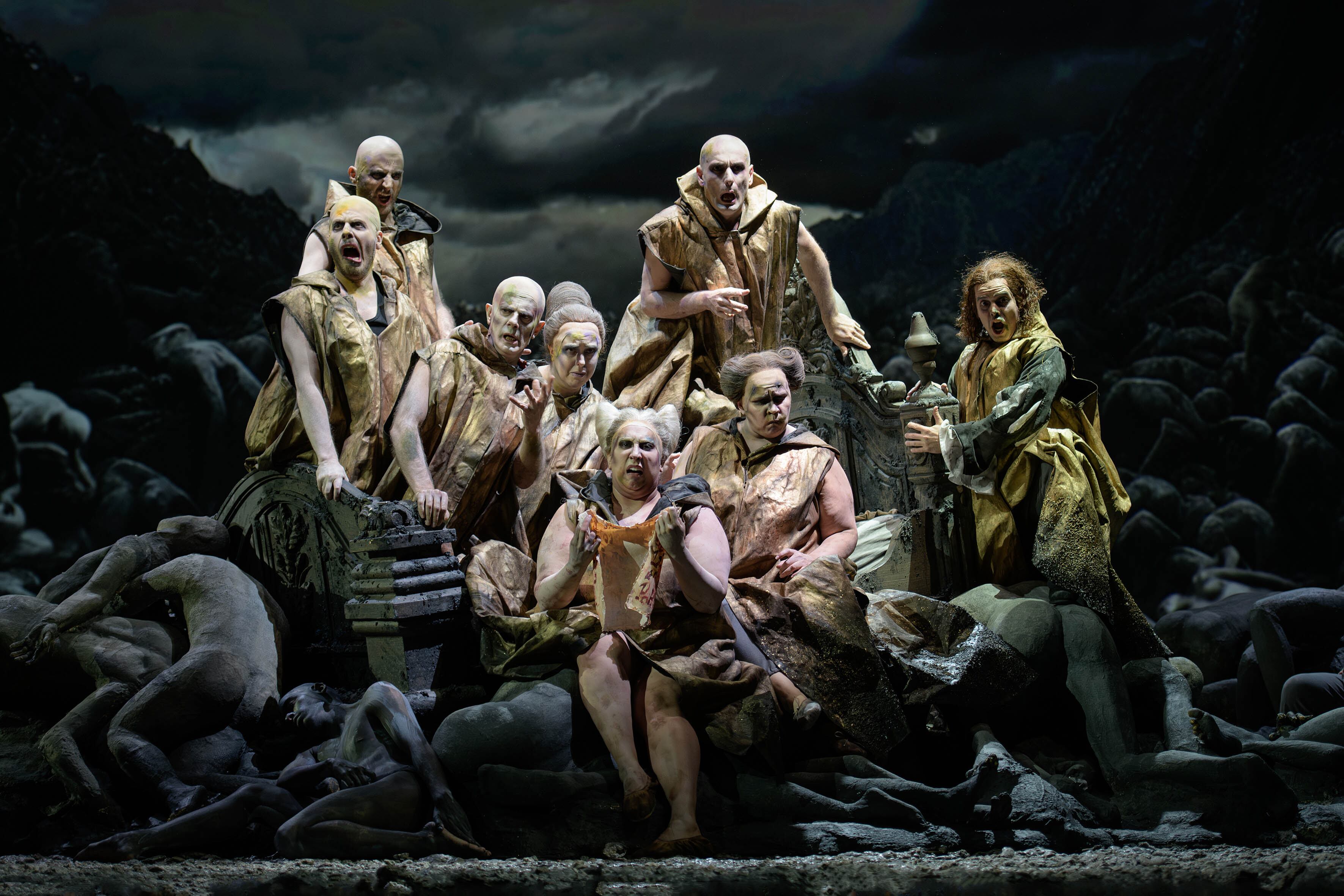 El director italiano Pier Franceso Maestrini hilvanó las historias apelando a la "Divina Comedia", tomando riesgos innecesarios.